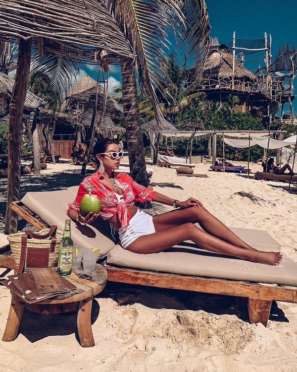 Quoi porter en été. Dernières tendances et nouvelles images sur la photo