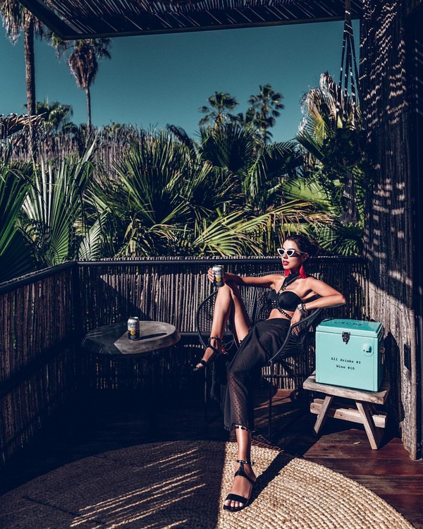 Quoi porter en été. Dernières tendances et nouvelles images sur la photo