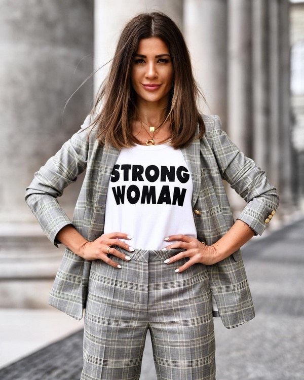 Quoi porter en été. Dernières tendances et nouvelles images sur la photo