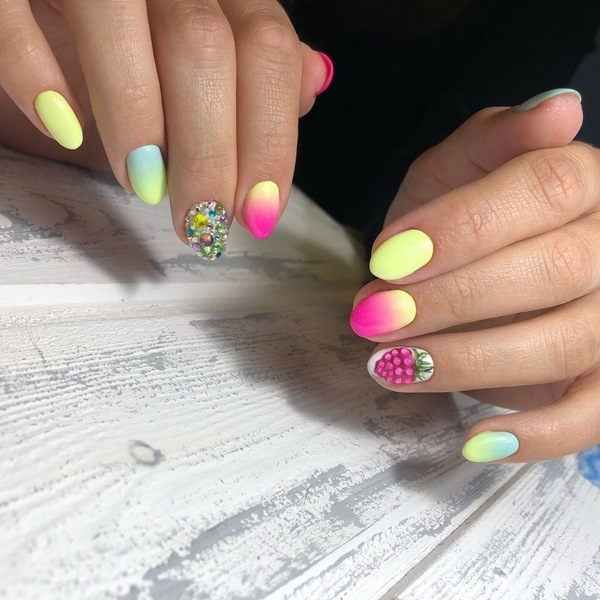 Idées colorées pour la conception des ongles d'été - Fashion Photo News