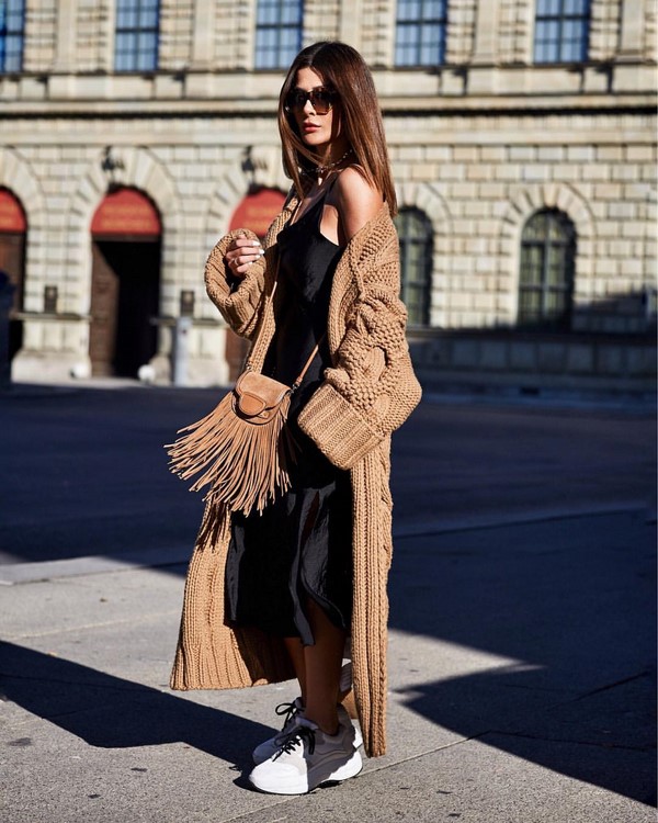 Cardigans: les looks les plus stylés et convoités avec les cardigans