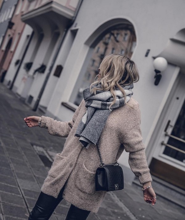 Cardigans: les looks les plus stylés et convoités avec les cardigans