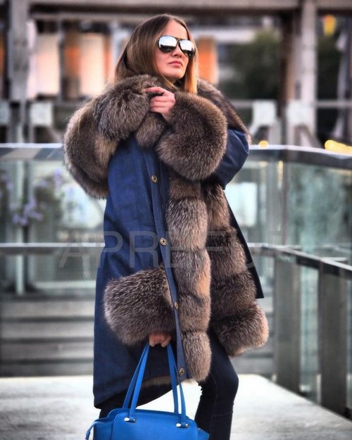 Jaquetes de denim: imprescindibles per a arcs demi-temporada i hivern