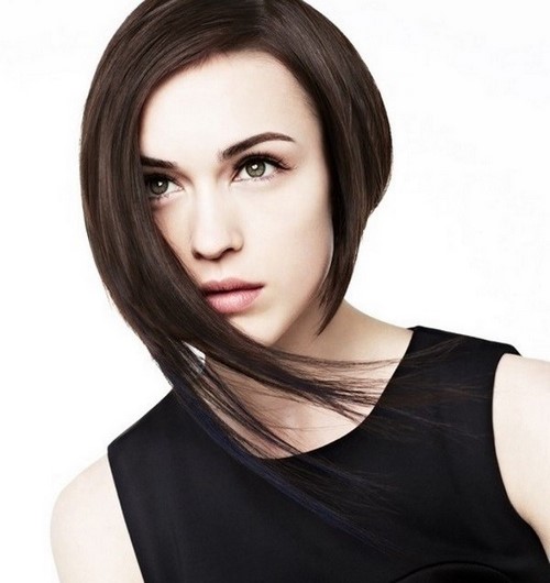 Coupes de cheveux à la mode avec asymétrie - innovations spectaculaires et solutions élégantes