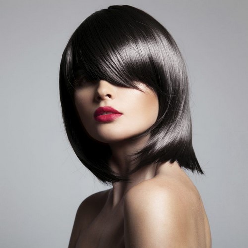 Coupes de cheveux à la mode avec asymétrie - innovations spectaculaires et solutions élégantes