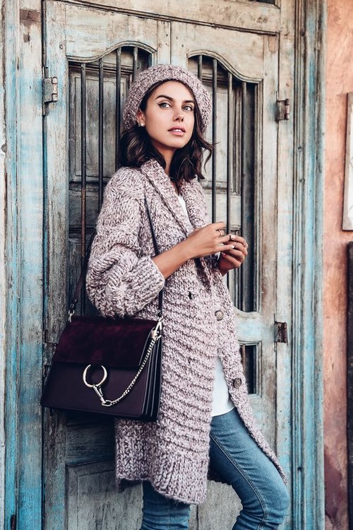 Les tendances du tricot à la mode: des styles tricotés aux looks originaux