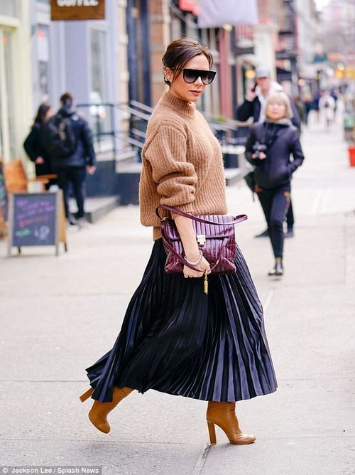 Stricken. Was kann mit stilvollen Strickneuheiten gestrickt werden