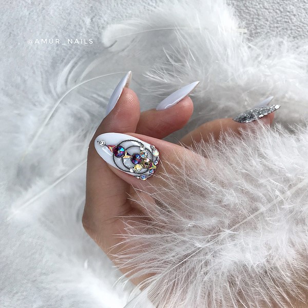 Interprétations incroyables de la conception combinée des ongles