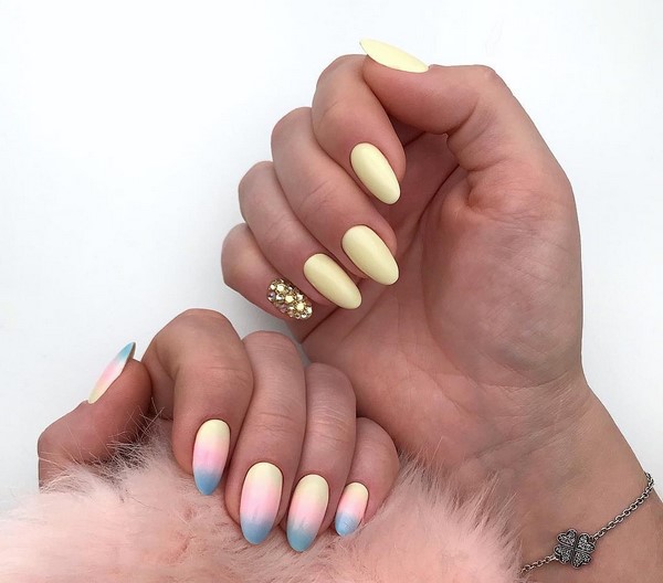 Interprétations incroyables de la conception combinée des ongles