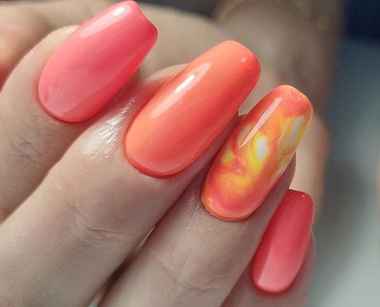 Super Coral Nail Design Ideas dans des exemples de maîtrise