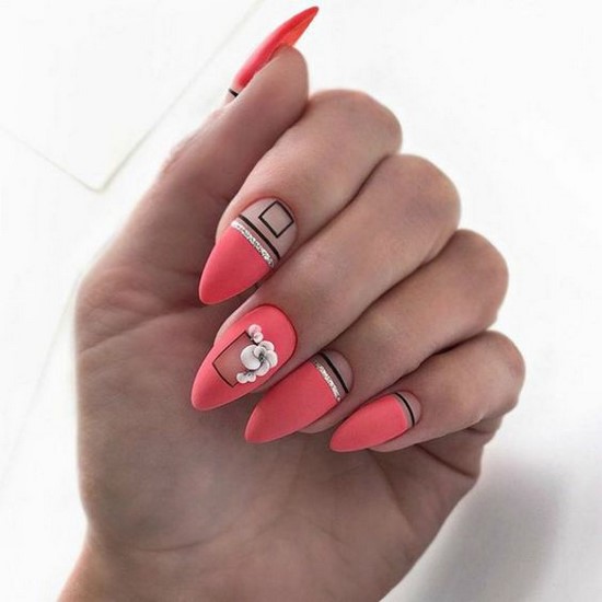 Super Coral Nail Design Ideas dans des exemples de maîtrise