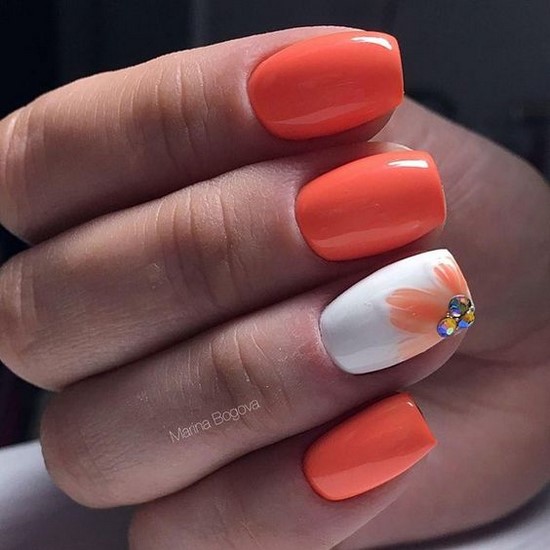Super Coral Nail Design Ideas dans des exemples de maîtrise