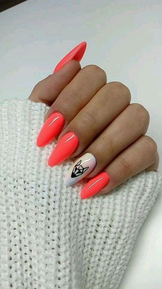 Super Coral Nail Design Ideas dans des exemples de maîtrise