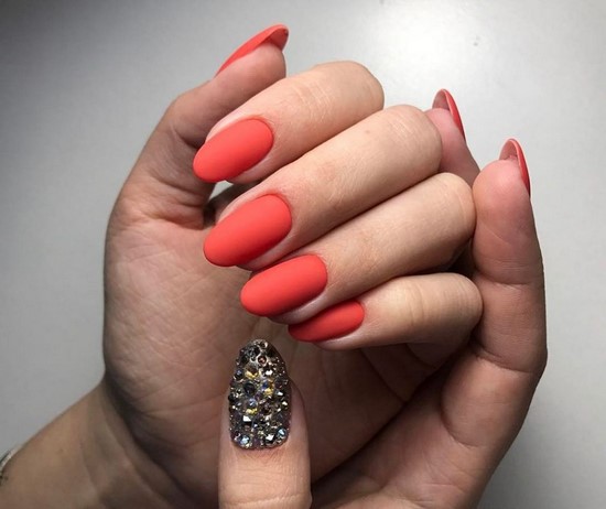 Super Coral Nail Design Ideas dans des exemples de maîtrise