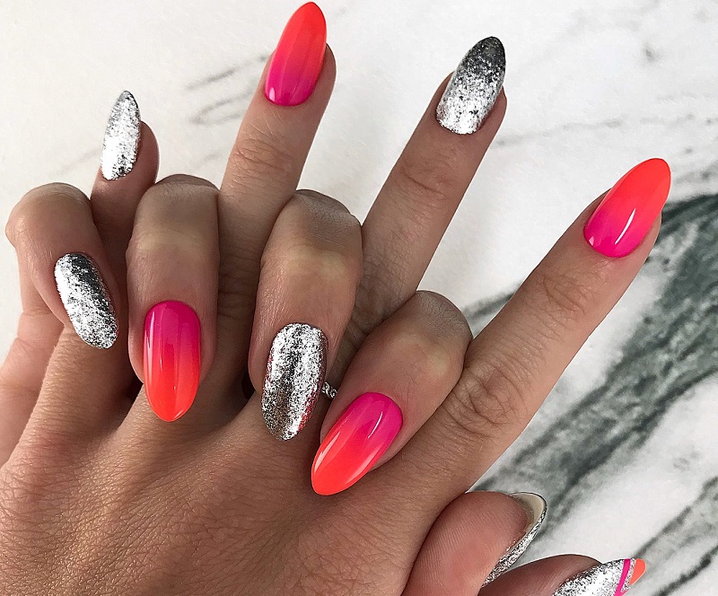 Super Coral Nail Design Ideas dans des exemples de maîtrise