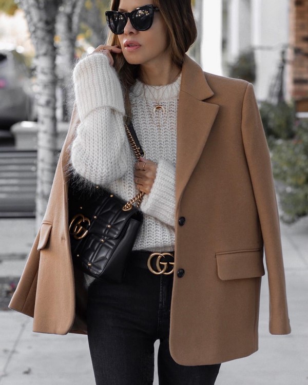 Chandails pour femmes. Nouveautés, tendances, images impressionnantes