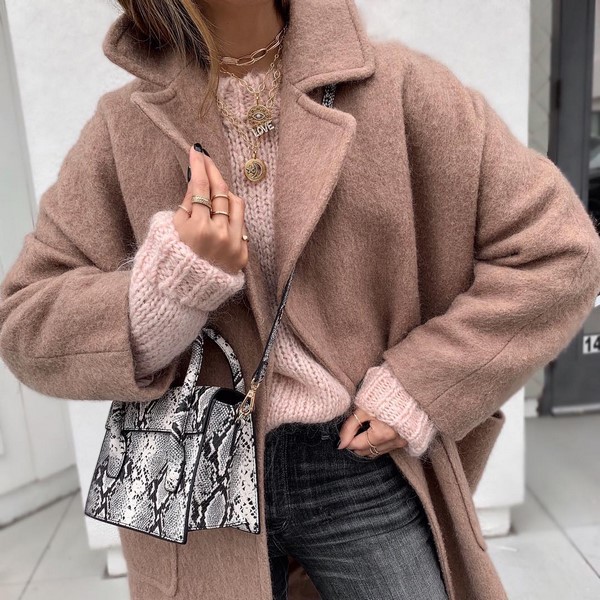 Chandails pour femmes. Nouveautés, tendances, images impressionnantes