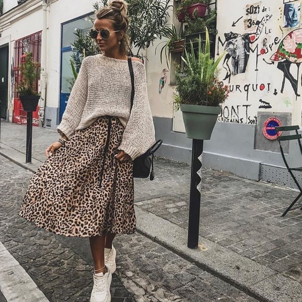 Chandails pour femmes. Nouveautés, tendances, images impressionnantes