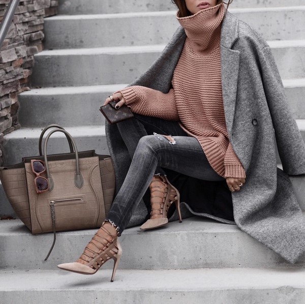 Chandails pour femmes. Nouveautés, tendances, images impressionnantes