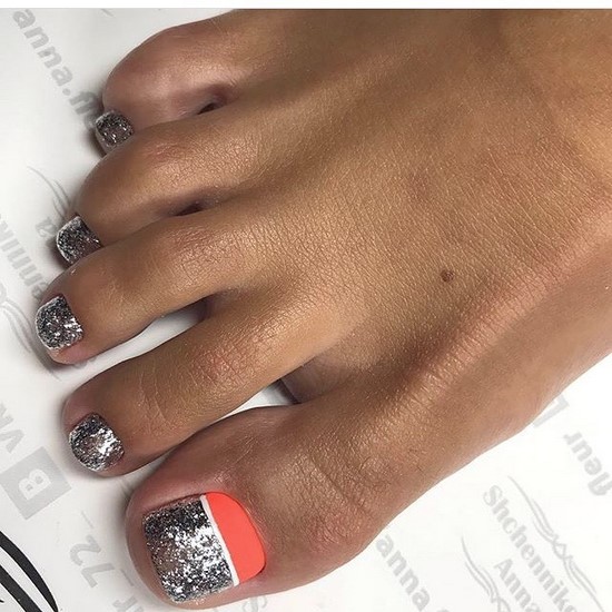 Belle pédicure d'été. Idées originales de conception de photos