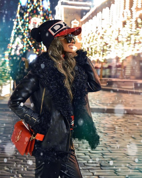 Muodikas ulkoasu takilla: kauniit sarjat ja yhdistelmät