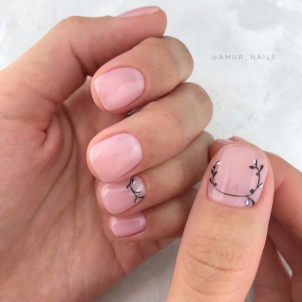 Solutions élégantes et interprétations de manucure à la mode sur des ongles de différentes longueurs