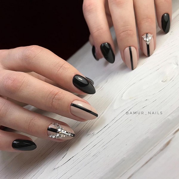 Solutions élégantes et interprétations de manucure à la mode sur des ongles de différentes longueurs