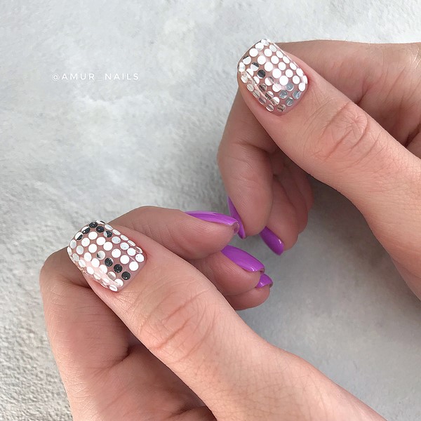 Solutions élégantes et interprétations de manucure à la mode sur des ongles de différentes longueurs