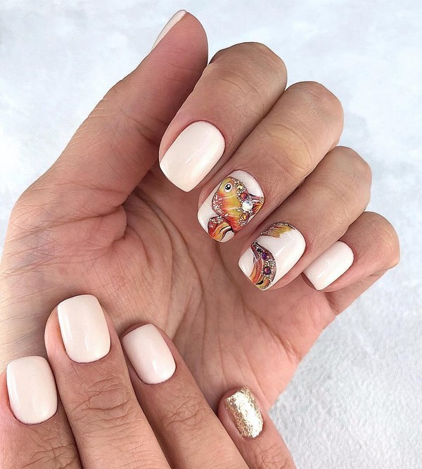 Solutions élégantes et interprétations de manucure à la mode sur des ongles de différentes longueurs