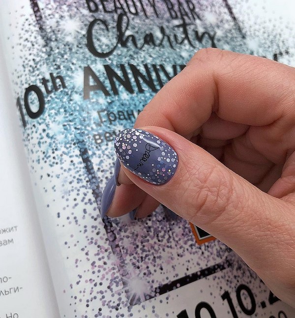 Solutions élégantes et interprétations de manucure à la mode sur des ongles de différentes longueurs