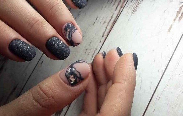 Solutions élégantes et interprétations de manucure à la mode sur des ongles de différentes longueurs