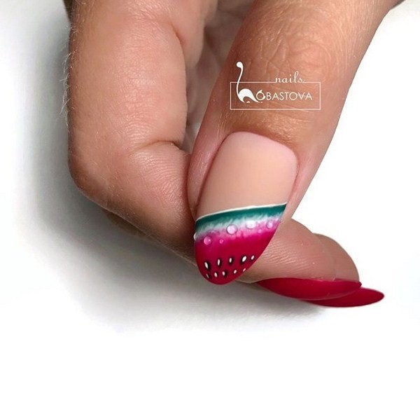 Solutions élégantes et interprétations de manucure à la mode sur des ongles de différentes longueurs