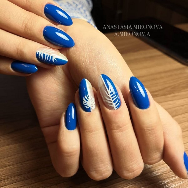 Manucure bleue inspirante. Top innovations
