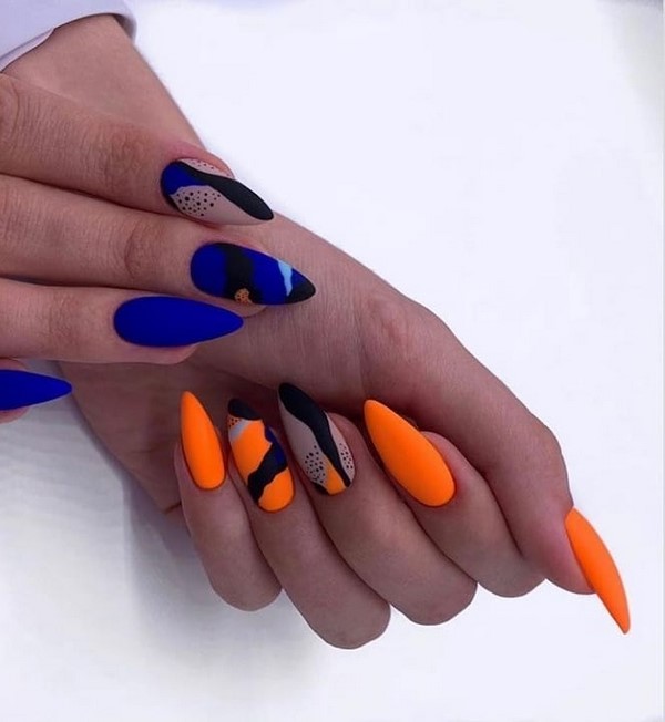 Manucure bleue inspirante. Top innovations