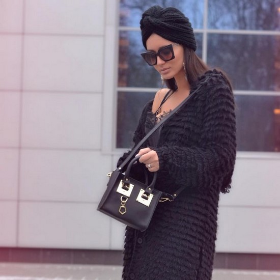 Vêtements d'extérieur à la mode. Nouveautés d'images. Les tendances Les tendances