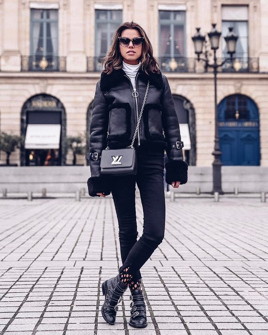 Vêtements d'extérieur à la mode. Nouveautés d'images. Les tendances Les tendances