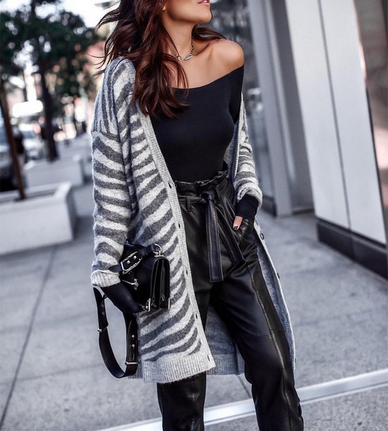 Vêtements d'extérieur à la mode. Nouveautés d'images. Les tendances Les tendances