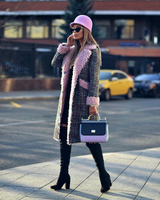 Vêtements d'extérieur à la mode. Nouveautés d'images. Les tendances Les tendances