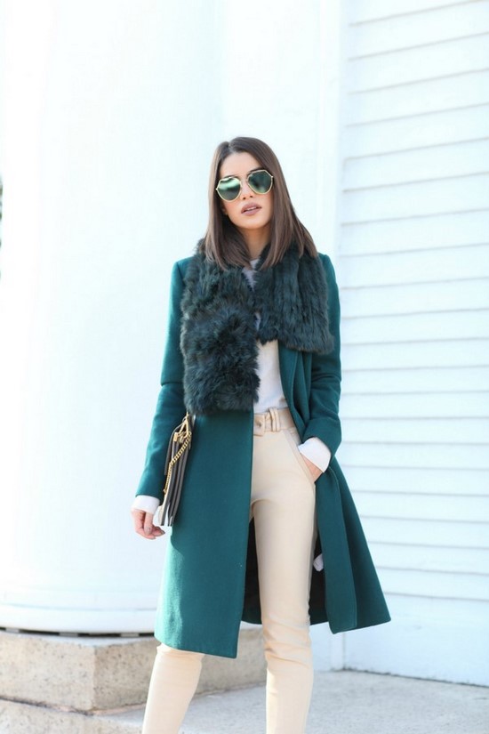 Vêtements d'extérieur à la mode. Nouveautés d'images. Les tendances Les tendances