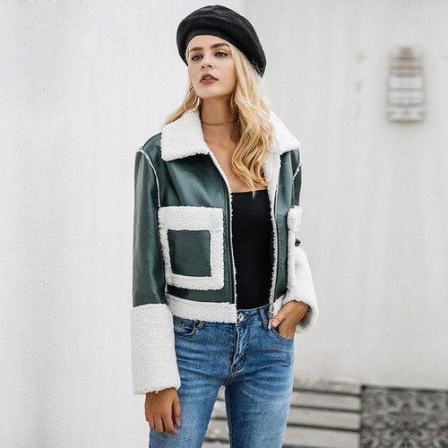 Manteaux en peau de mouton à la mode - les vêtements d'extérieur les plus chauds de la saison