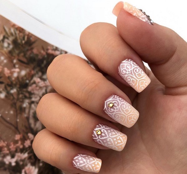 Superbe design des ongles: exclusivités photo des meilleures collections d'ongles