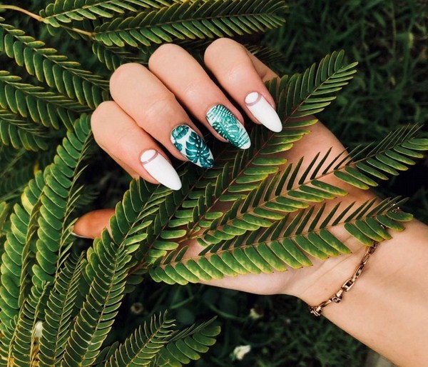 Superbe design des ongles: exclusivités photo des meilleures collections d'ongles