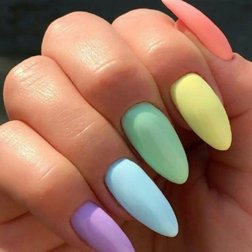 Manucure simple toujours désirée: idées de photos