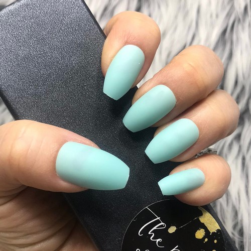 Manucure simple toujours désirée: idées de photos