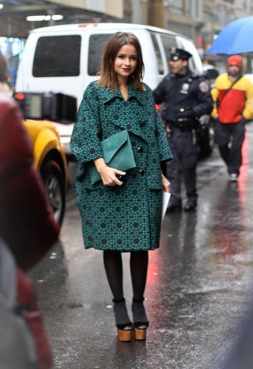 Manteaux tendance surdimensionnés: idées de photos sur la façon de porter un manteau surdimensionné