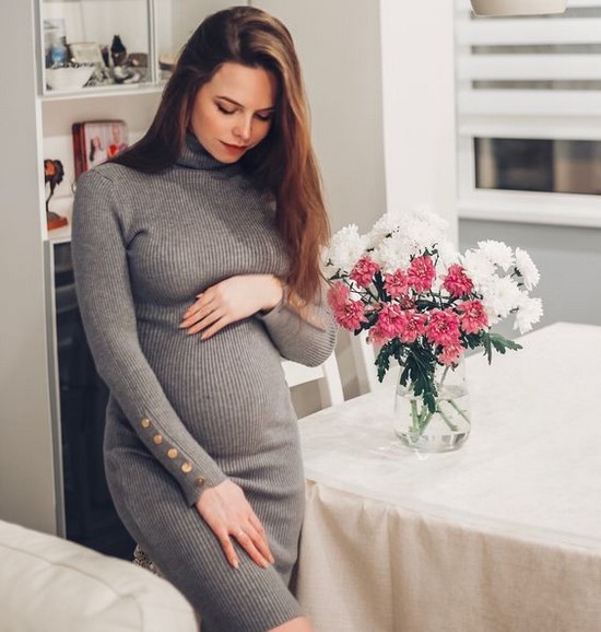 Hamile elbiseler. Eğilimler. Görüntü fikirleri. Yeni stiller