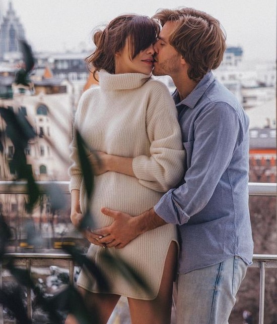 Hamile elbiseler. Eğilimler. Görüntü fikirleri. Yeni stiller