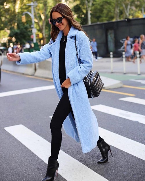 Apa yang perlu dipakai dengan kot. Barisan foto yang dibuat buih