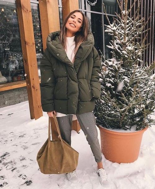 Kvinne store. Originale sett, stil i stil med stor størrelse