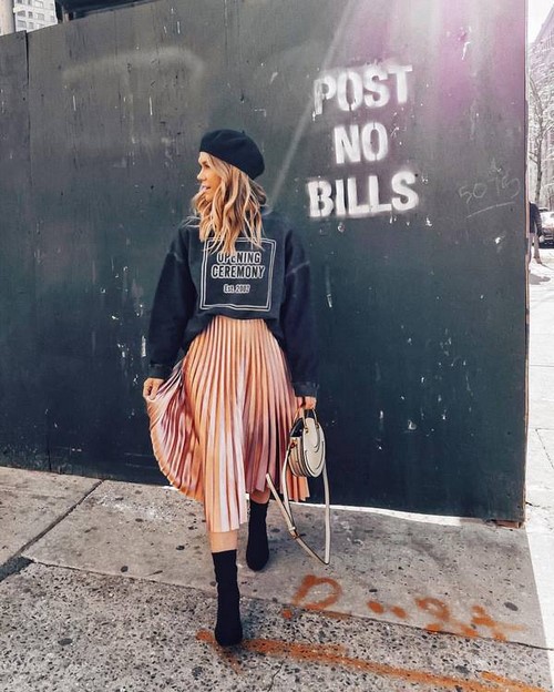 Kvinne store. Originale sett, stil i stil med stor størrelse